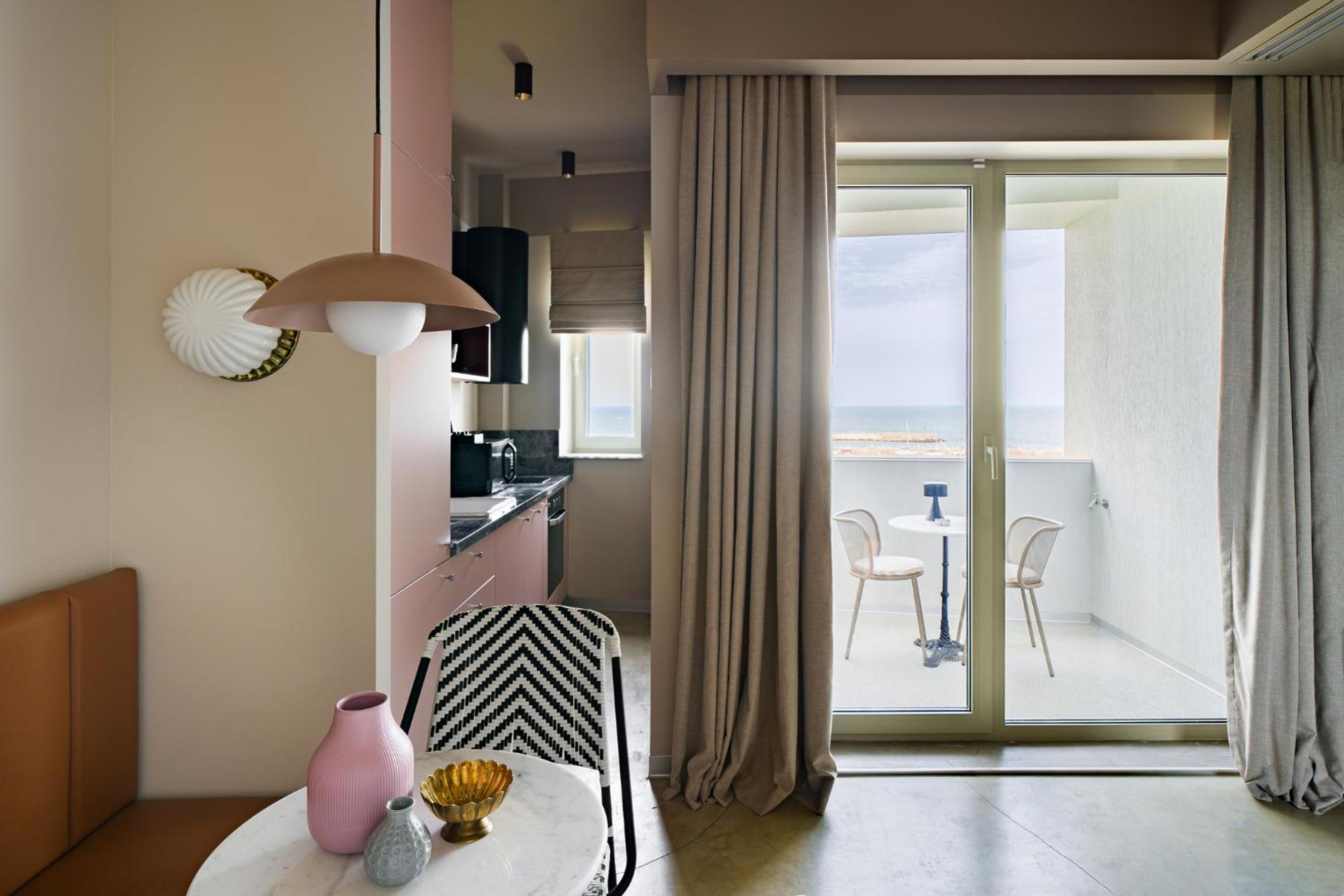 Rezident Tomis Marina Apartment คอนสตันซา ภายนอก รูปภาพ